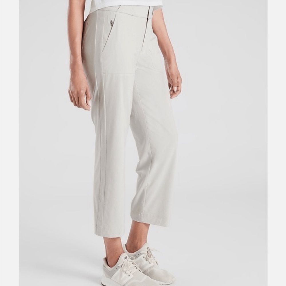 Athleta Tribeca Utility Crop, Birch Grey 4 NWT